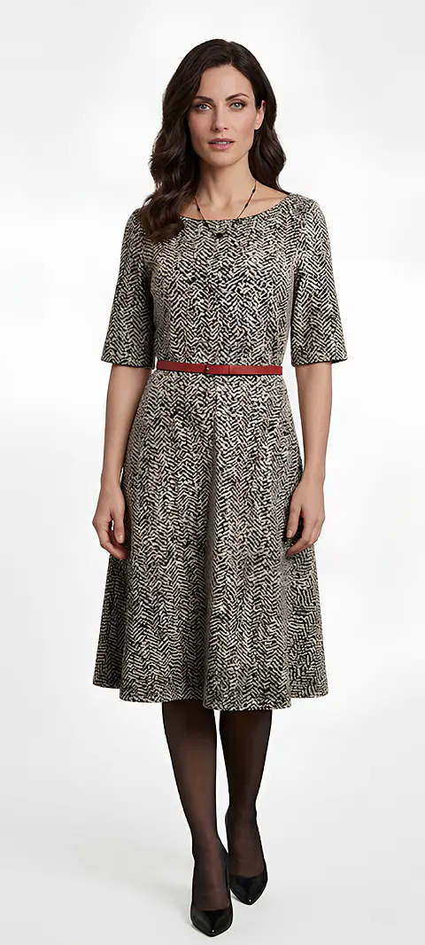 Vestido Negro Evasé Lands End con manga corta. 