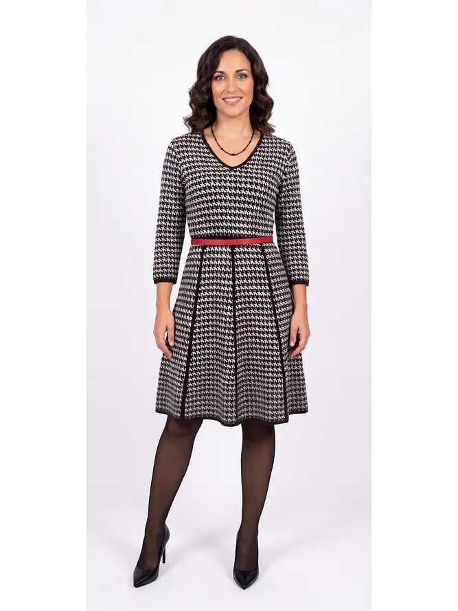 Vestido Negro-Blanco Pata de Gallo escote en V 1