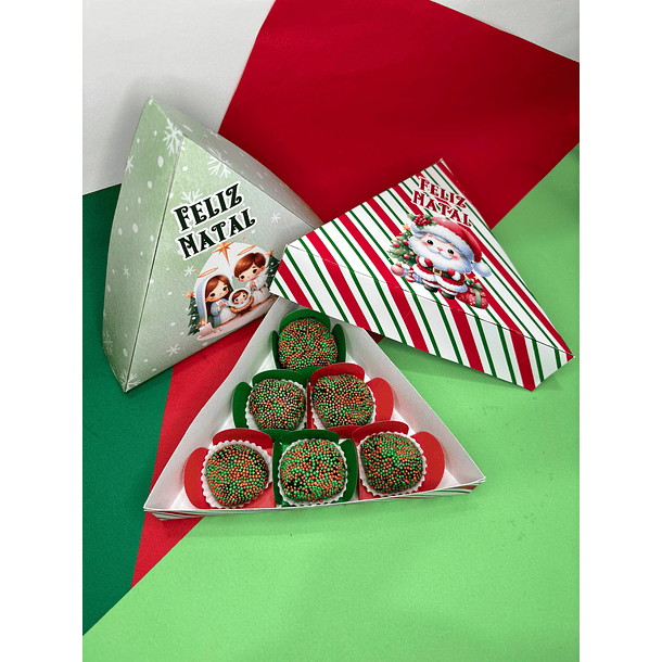 Arquivo Natal Caixa Triangular para 6 Doces - Camy Artes