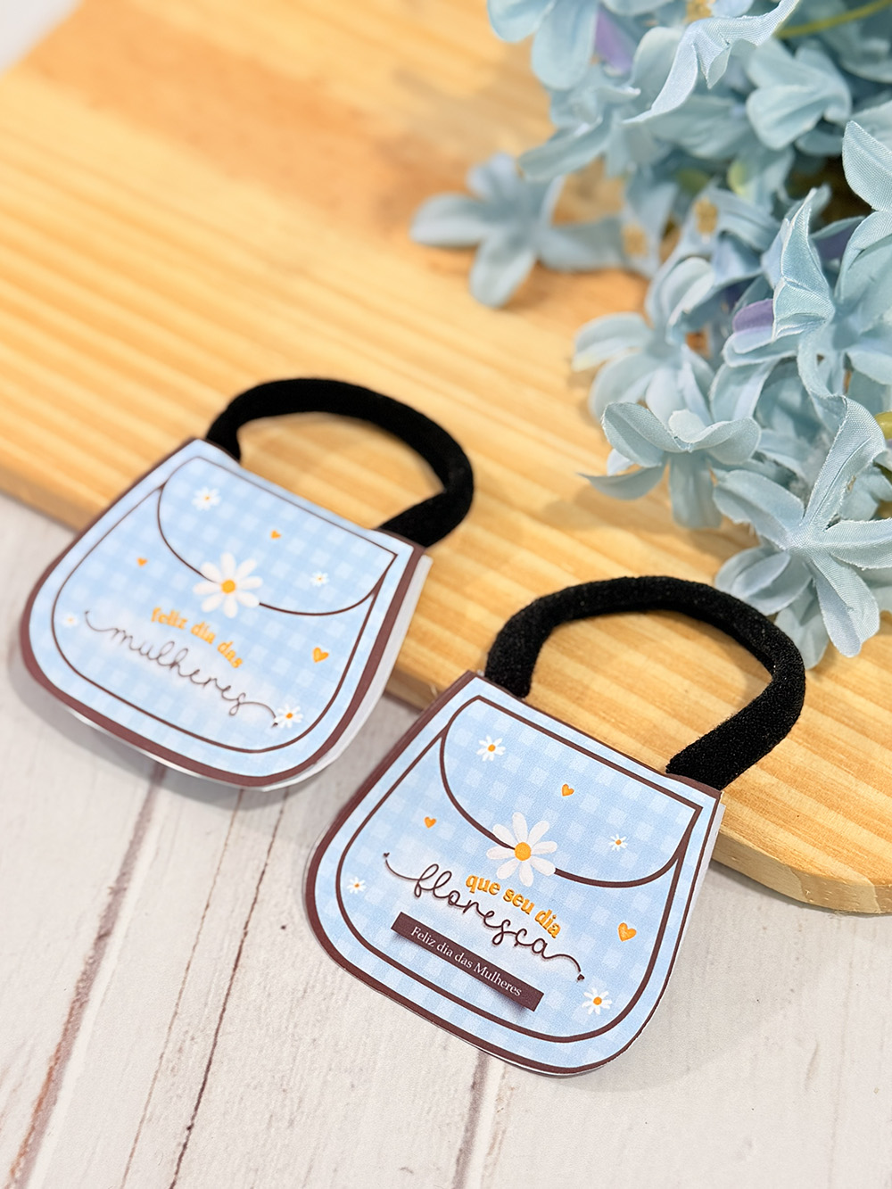 Arquivo Dia da Mulher Card Xuxinha Bolsa 1