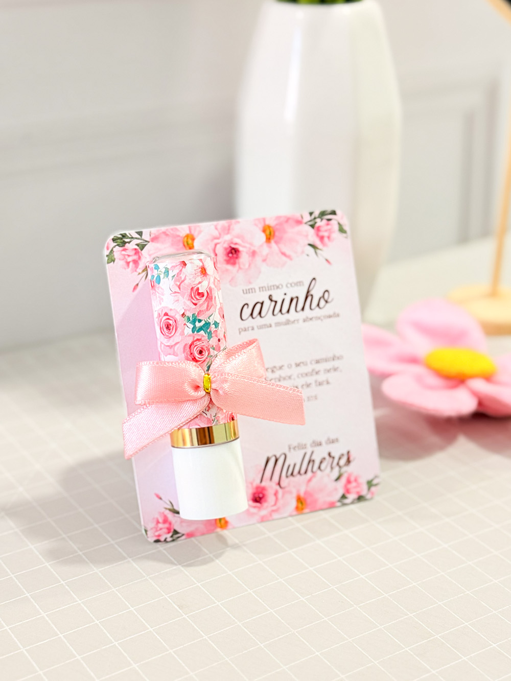 Arquivo Dia da Mulher Card Batom Manteiga de Cacau 1