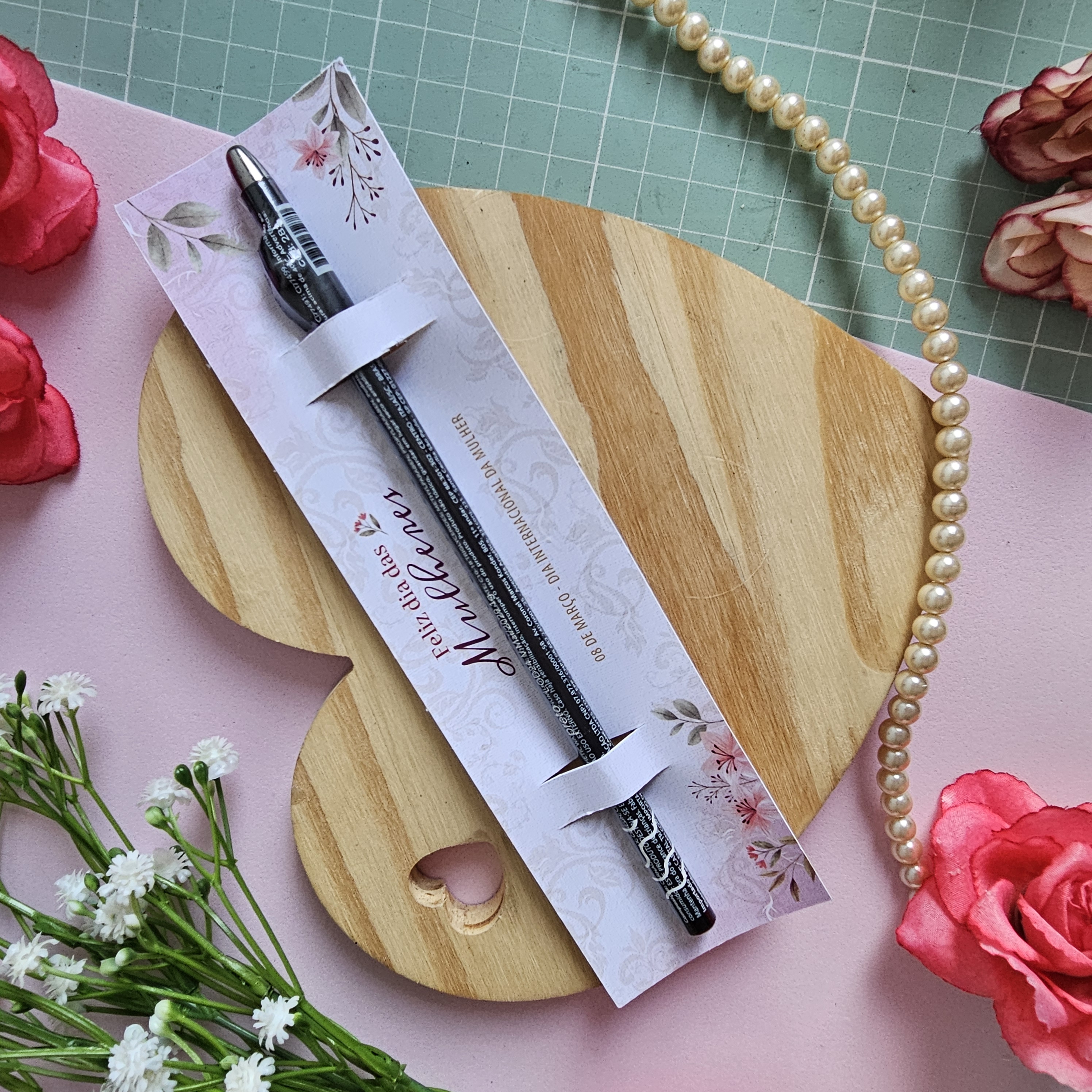 Arquivo Dia da Mulher Card Lápis de Olho  1