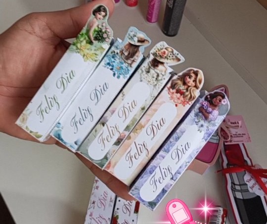 Arquivo Dia da Mulher Kit Caixa Para Batom ou Batom Garoto 1