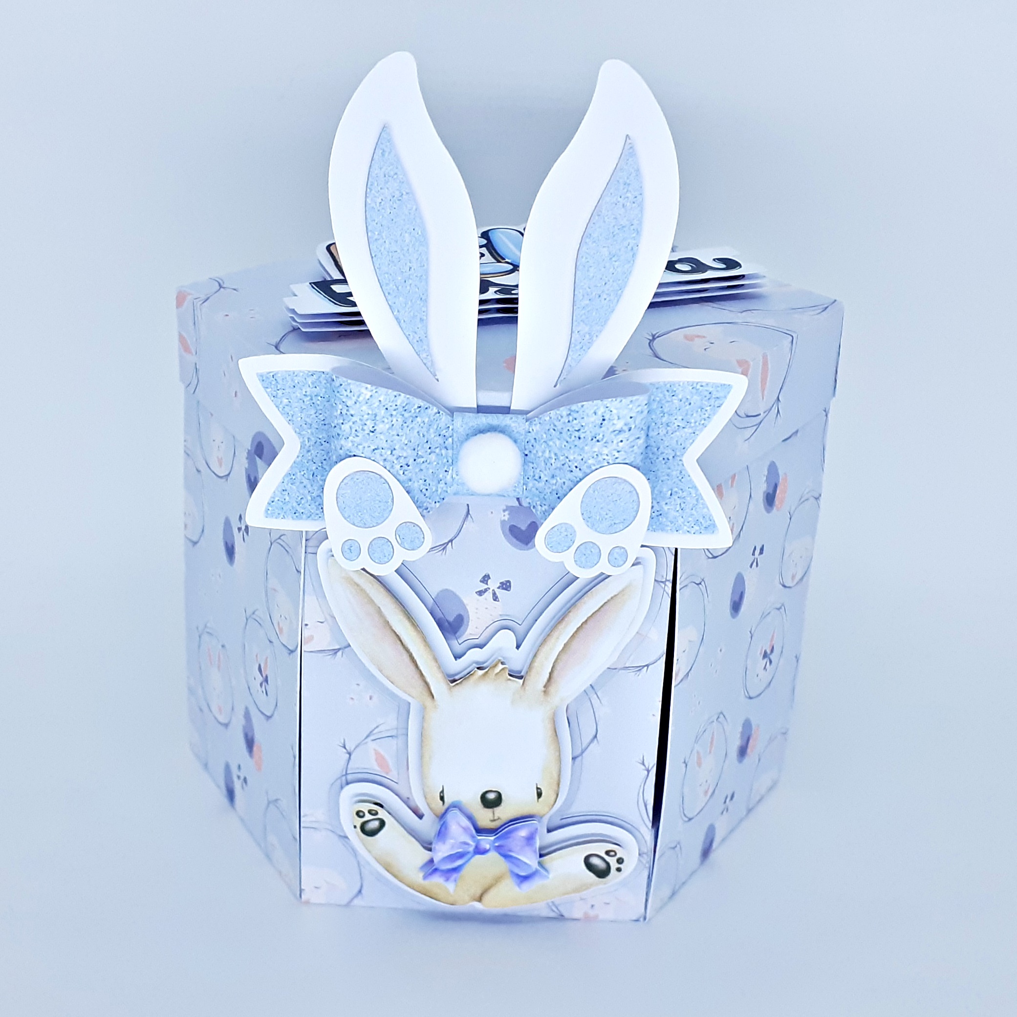 Arquivo Páscoa Caixa Explosão Menino  1