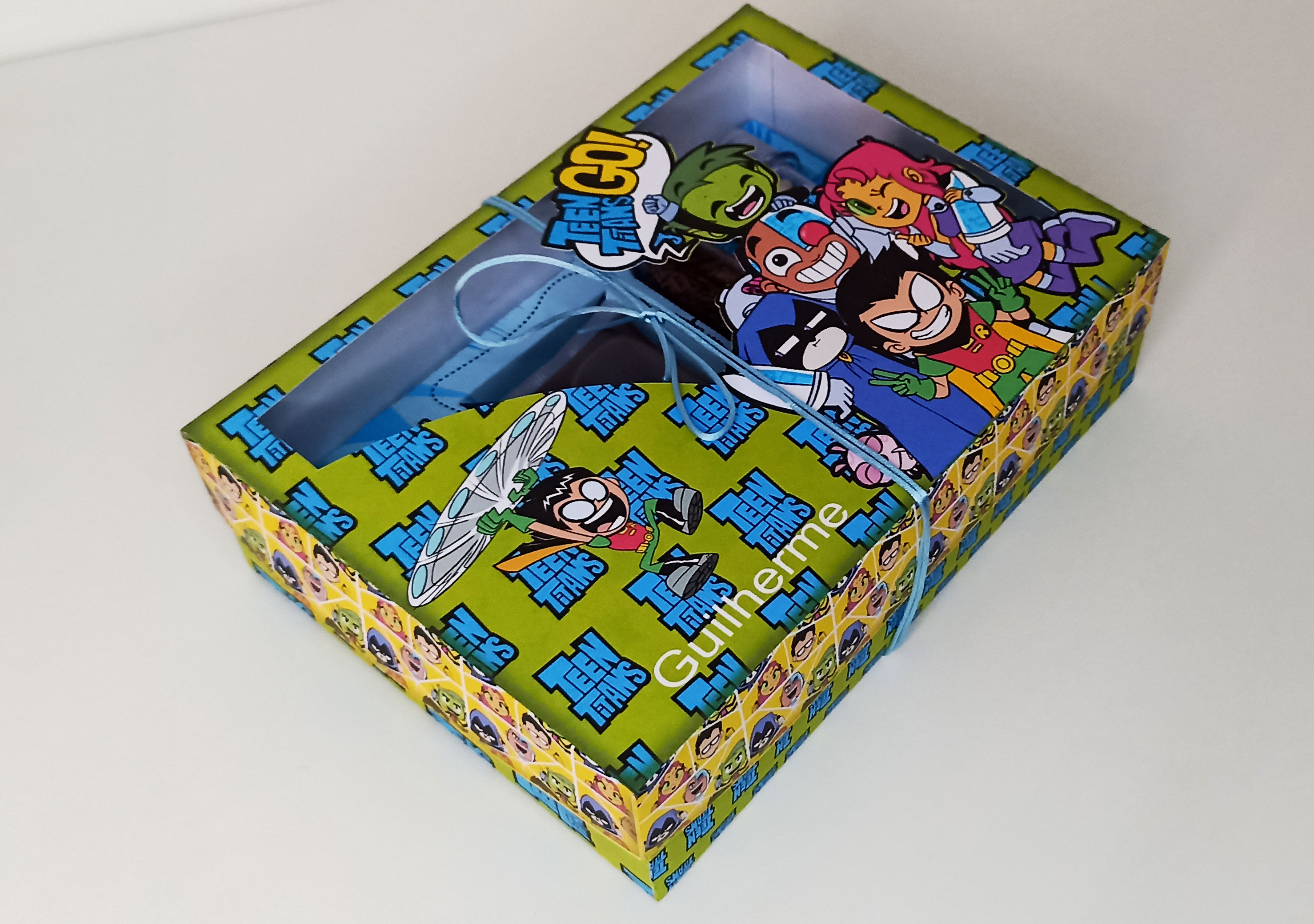 Arquivo Páscoa Caixa Jovens Titãns Mini Confeiteiro  1