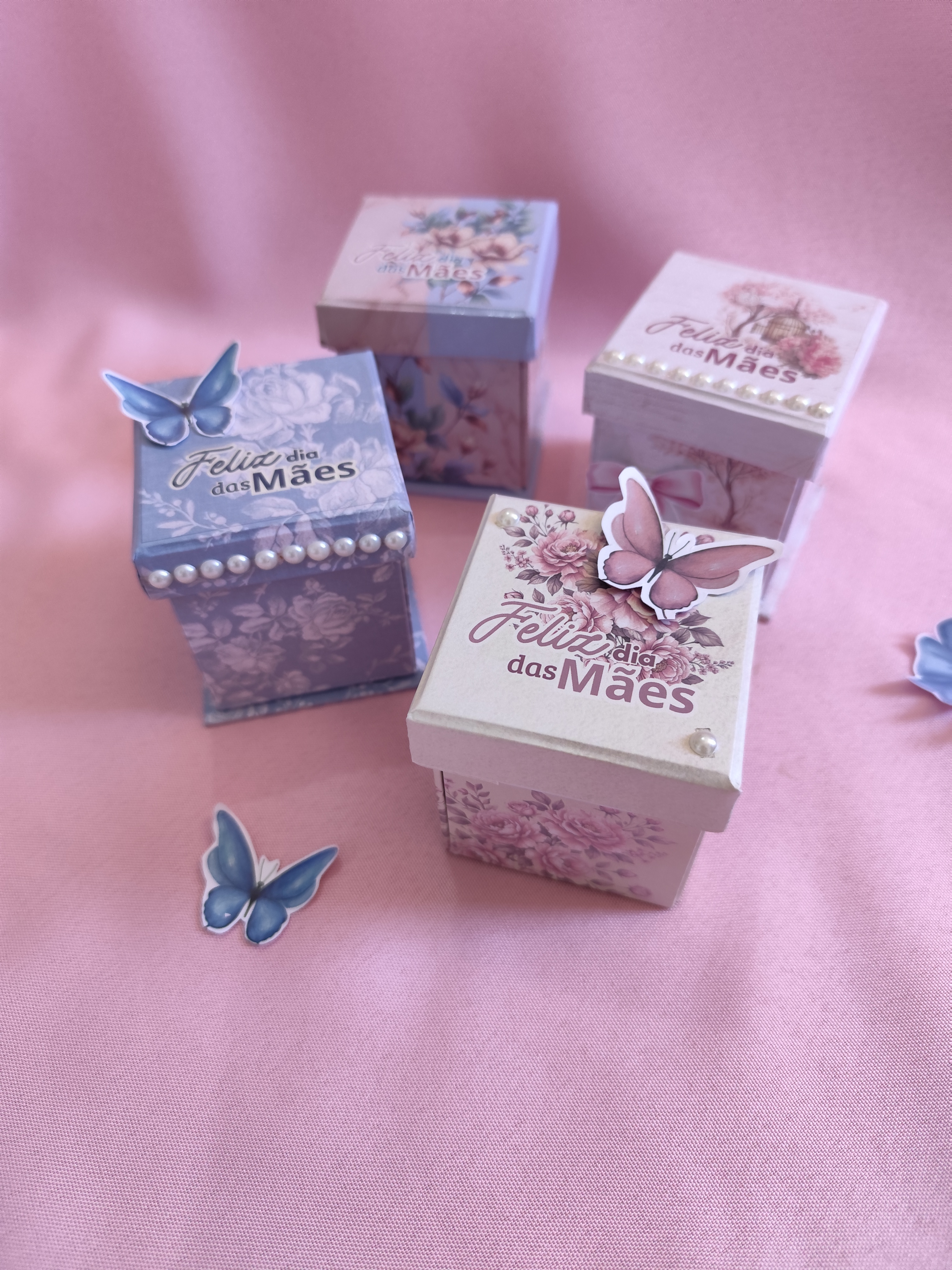 Arquivo Caixinha Cartonada Coleção Amor de Mãe 12