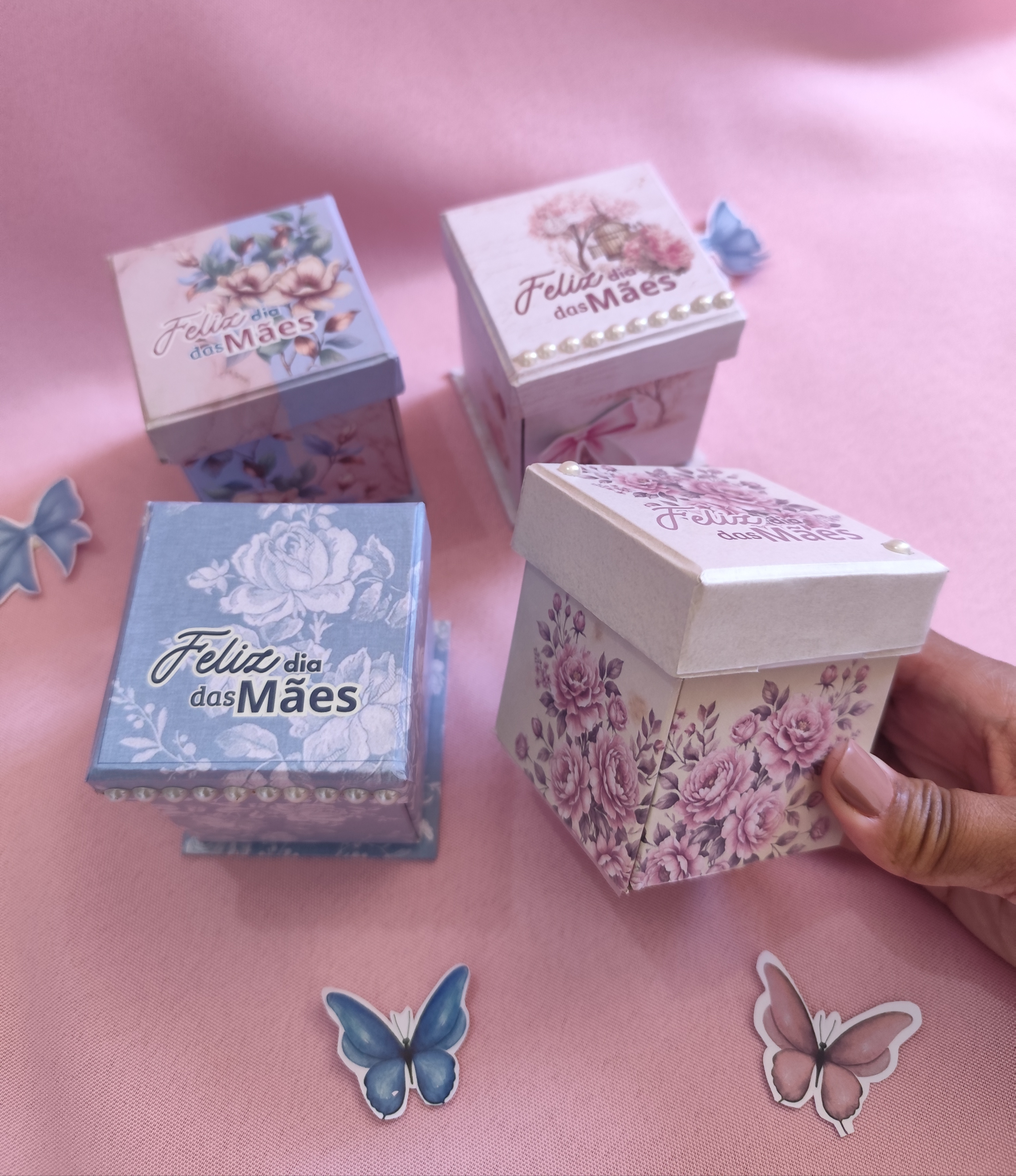 Arquivo Caixinha Cartonada Coleção Amor de Mãe 13