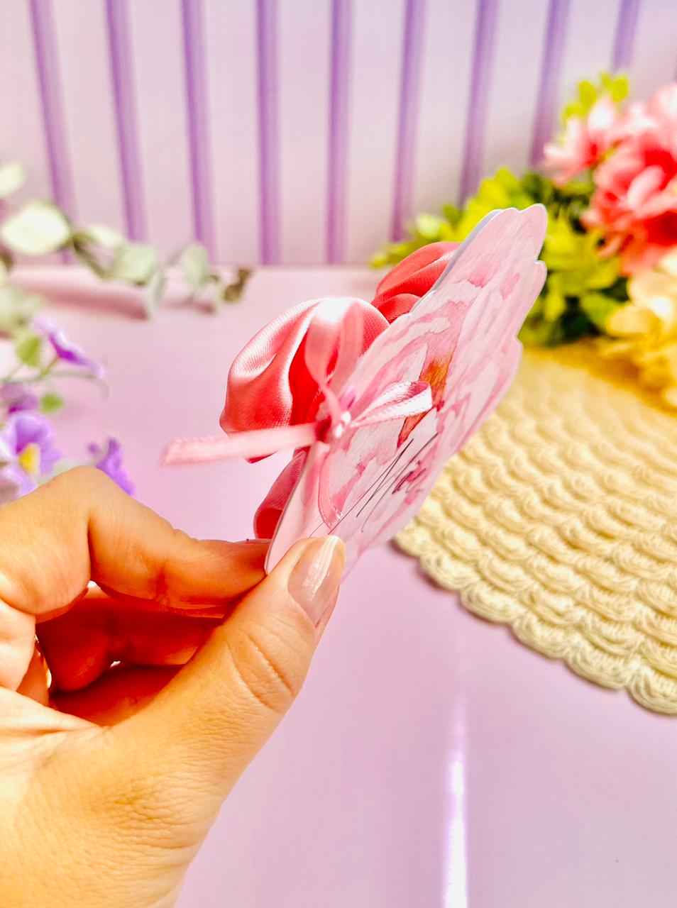 Arquivo Dia das Mães Card Xuxinha Scrunchie Flor 2