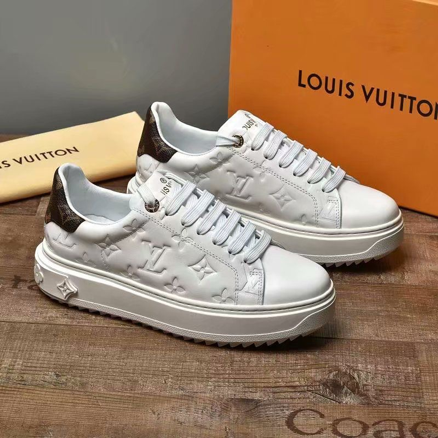 ZAPATILLAS LOUIS VUITTON N 38.5 1