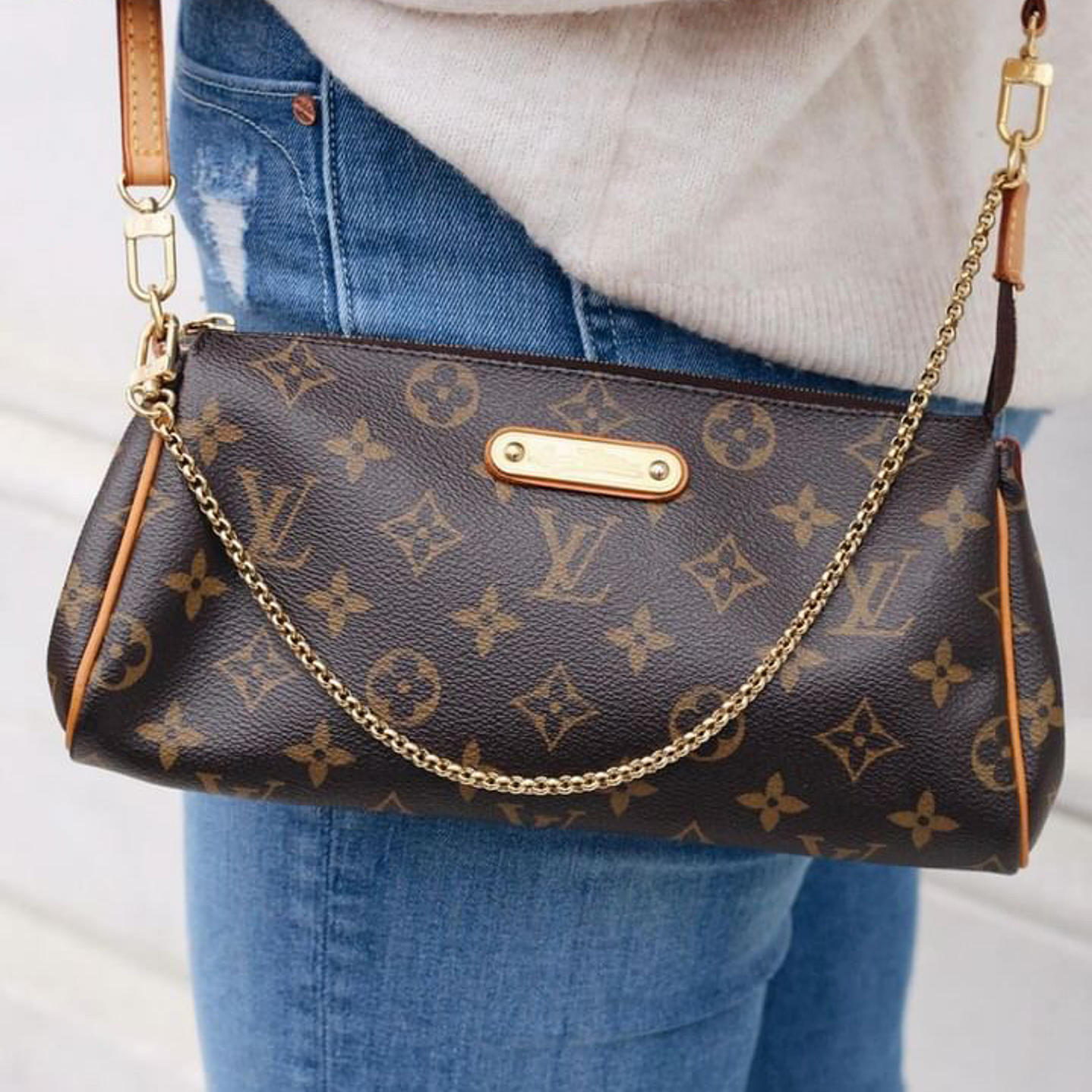 POCHETE LOUIS VUITTON  2