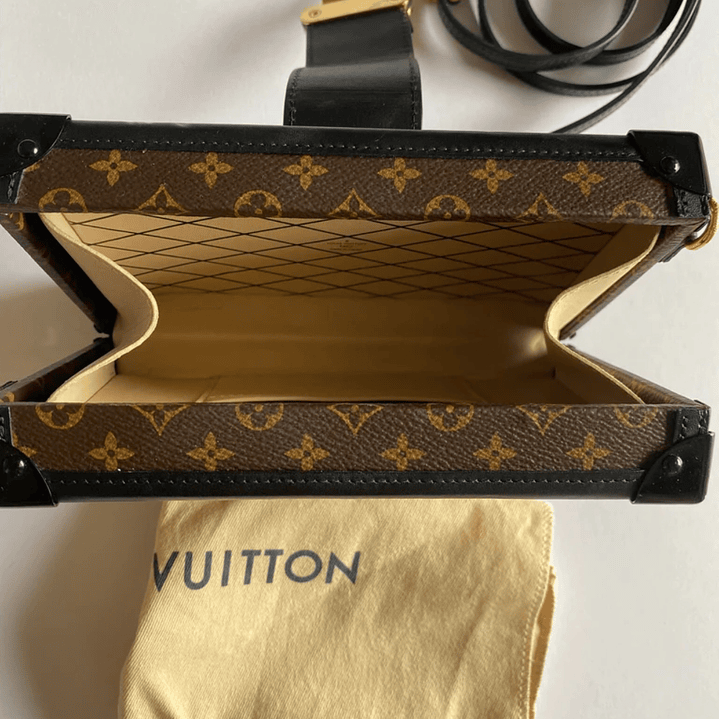 PETITE MALLE LOUIS VUITTON  11