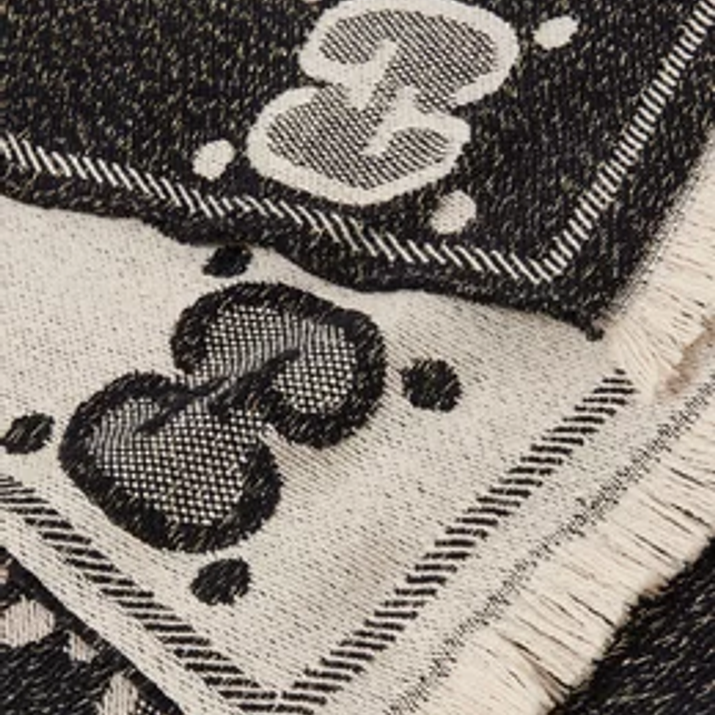 BUFANDA GUCCI LANA  3