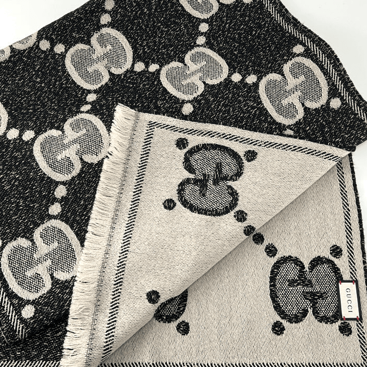 BUFANDA GUCCI LANA  4