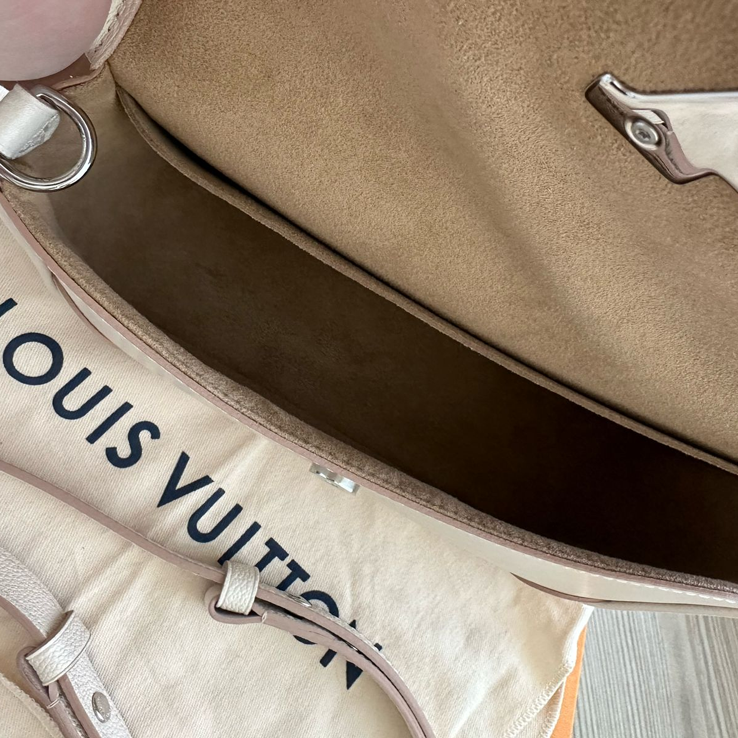 BUCI LOUIS VUITTON 7