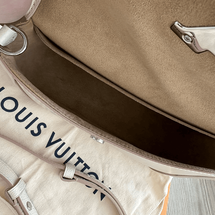 BUCI LOUIS VUITTON 7