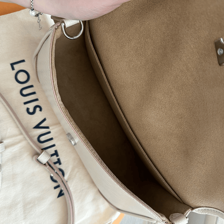 BUCI LOUIS VUITTON 8