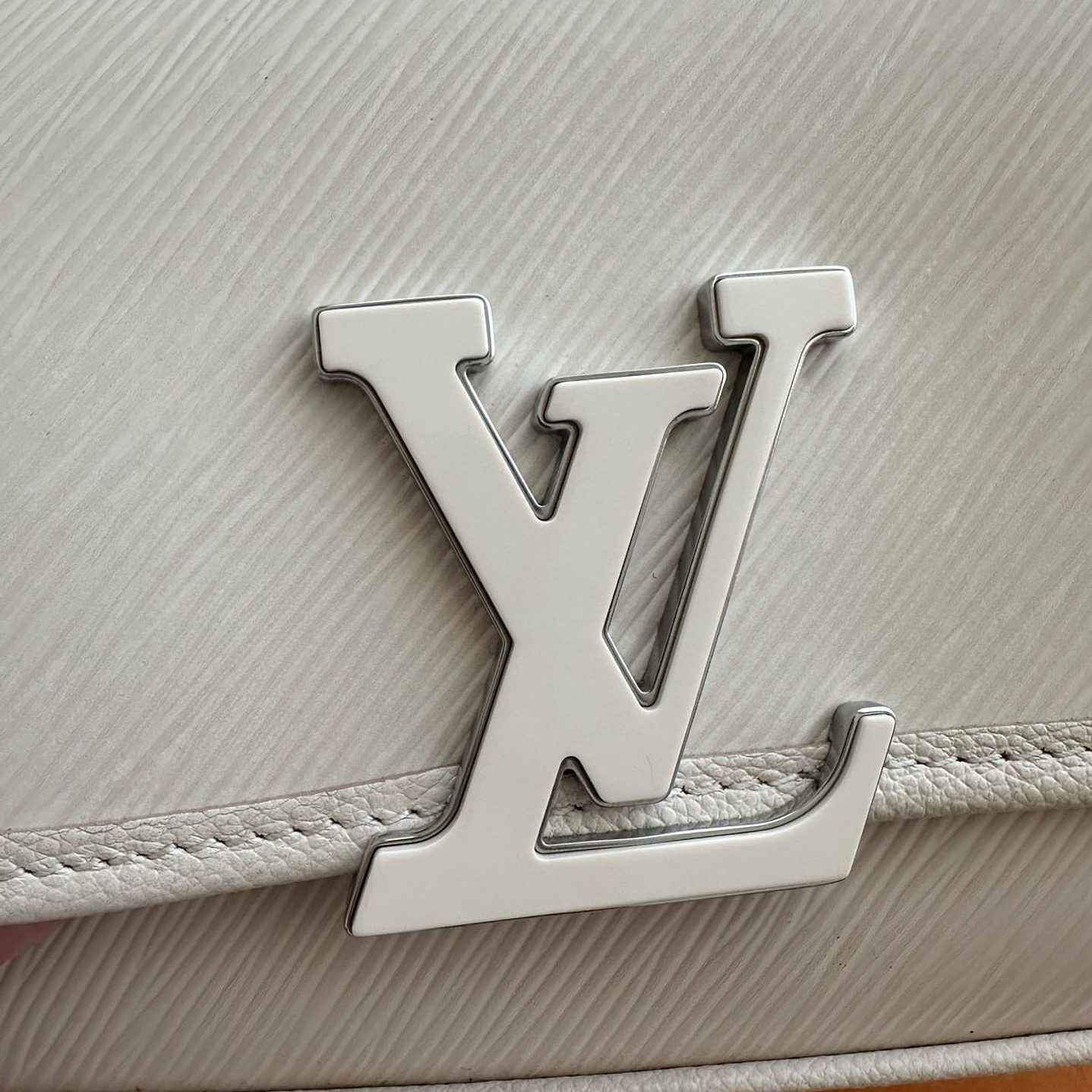 BUCI LOUIS VUITTON 9