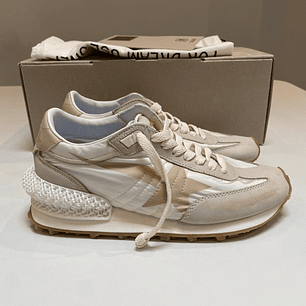 GOLDEN GOOSE N 38 24 cm