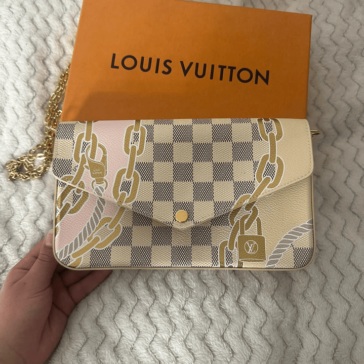 POCHETTE LOUIS VUITTON  3