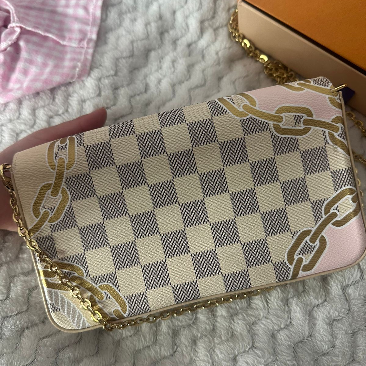 POCHETTE LOUIS VUITTON  7