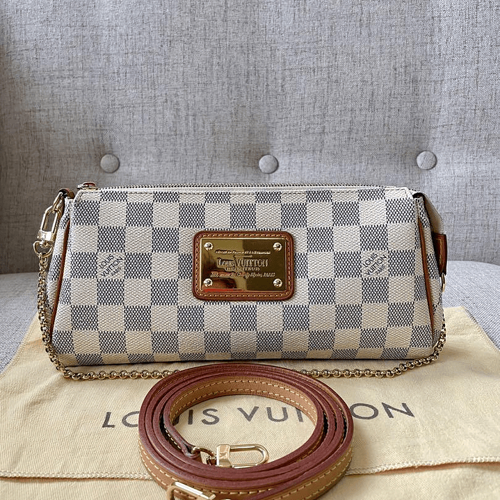 POCHETTE LOUIS VUITTON  1