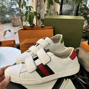 ZAPATILLAS GUCCI N 37 (23 cm)