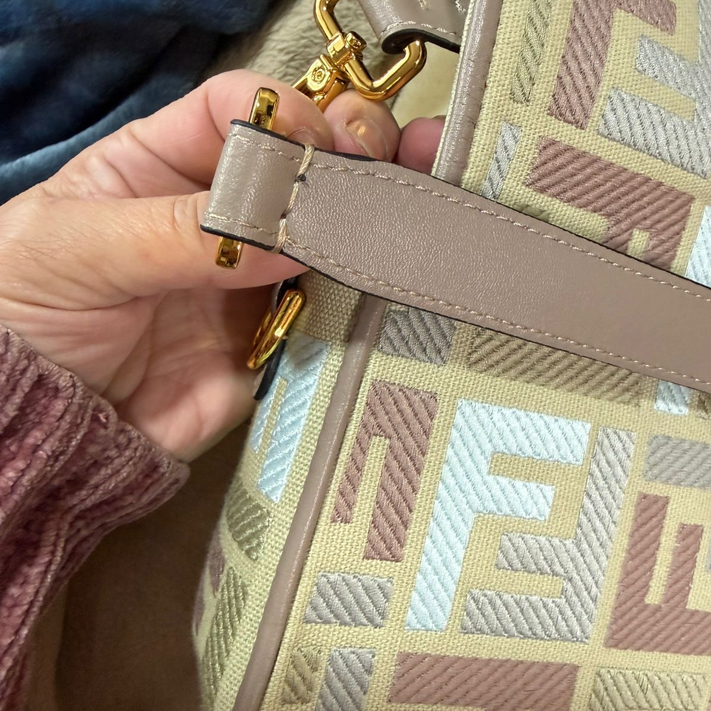 CARTERA HOMBRO FENDI 4