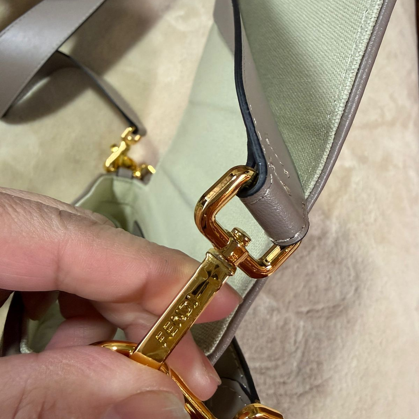 CARTERA HOMBRO FENDI 5