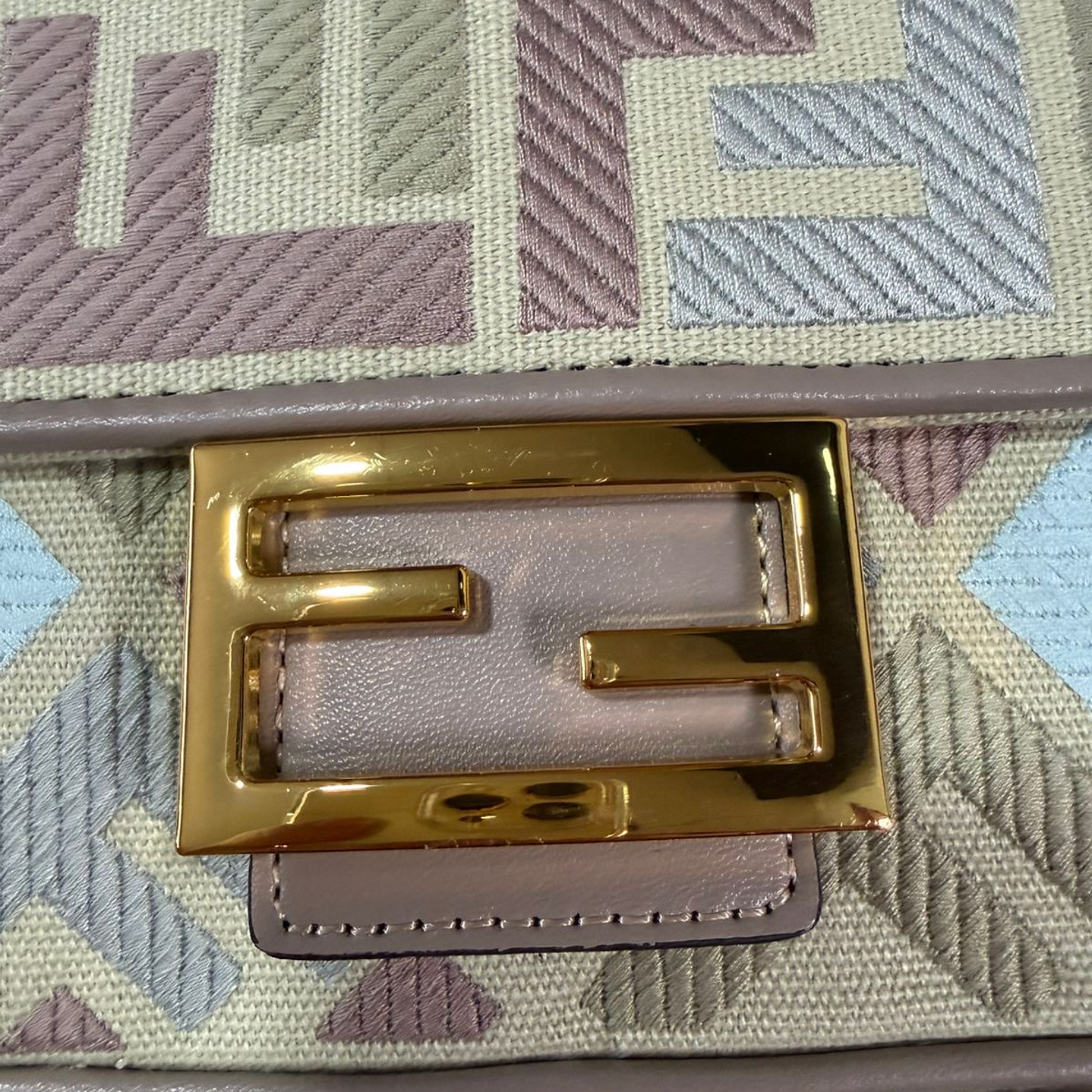 CARTERA HOMBRO FENDI 7