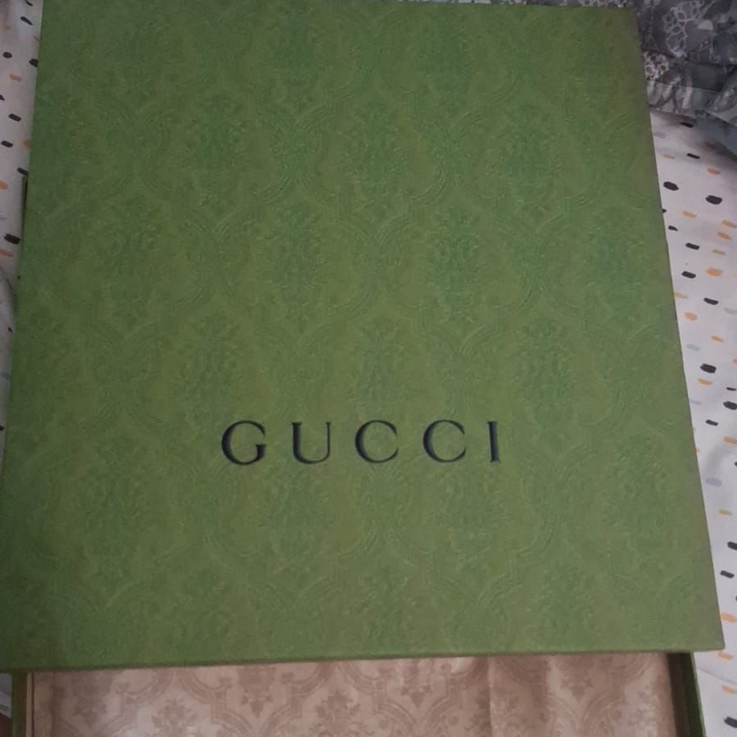 PAÑUELO GUCCI 3