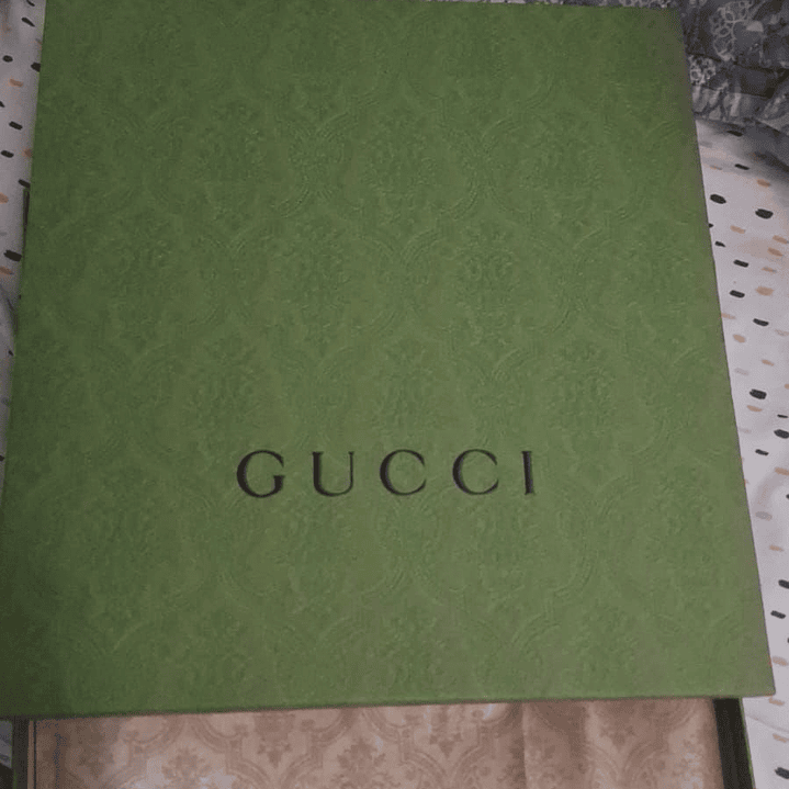 PAÑUELO GUCCI 3