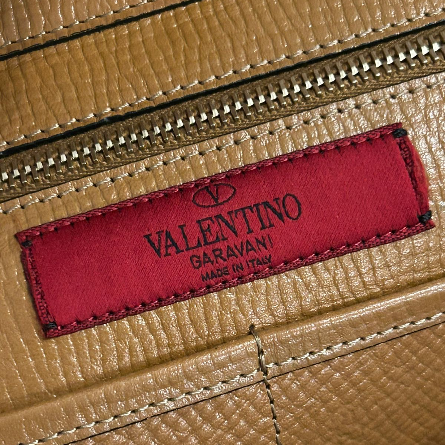 VALENTINO 8