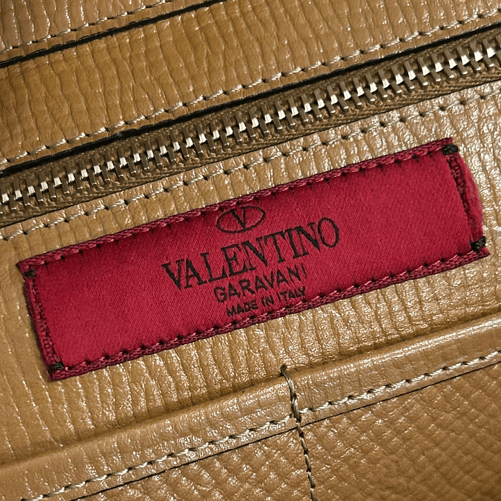 VALENTINO 8
