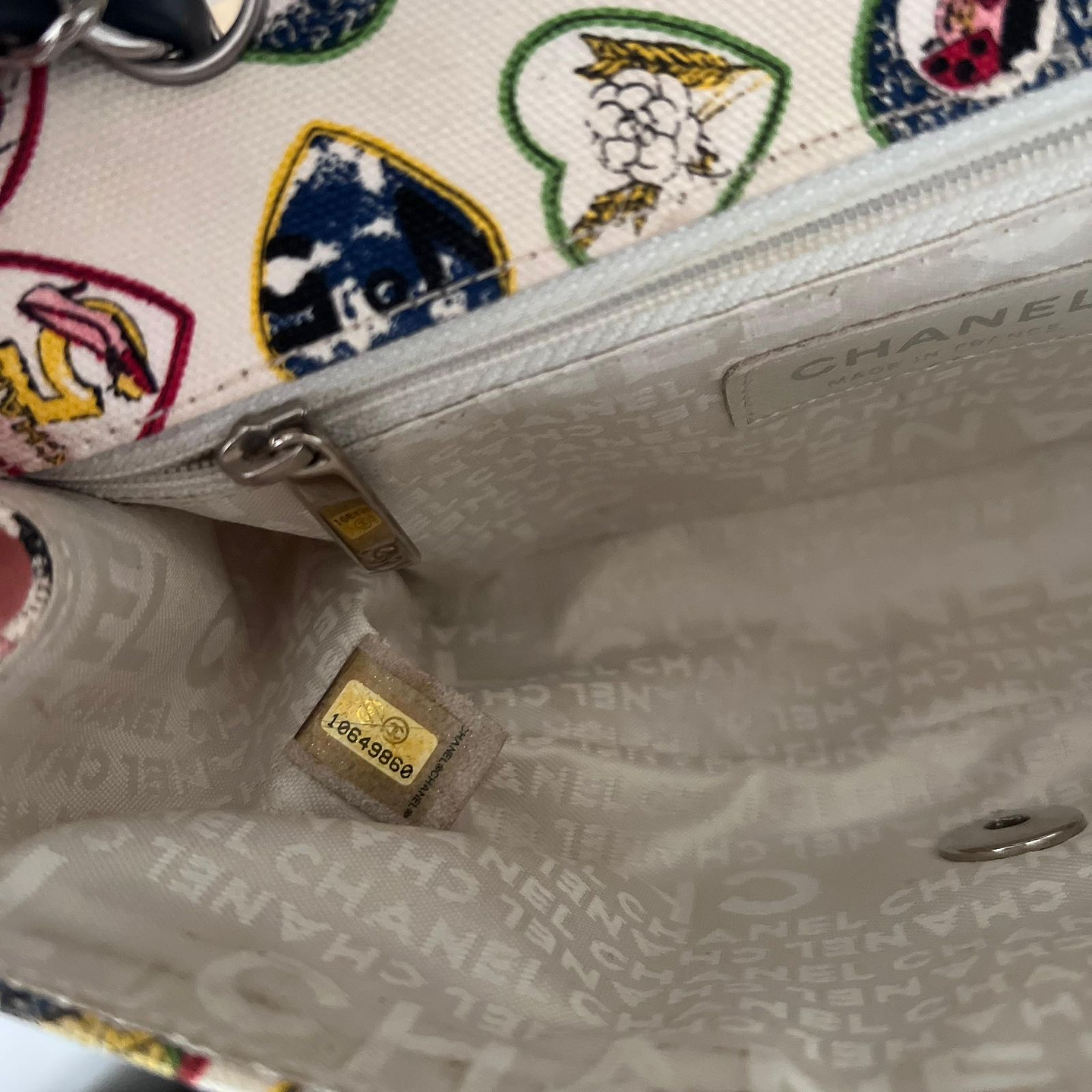 CHANEL Valentine Heart 7