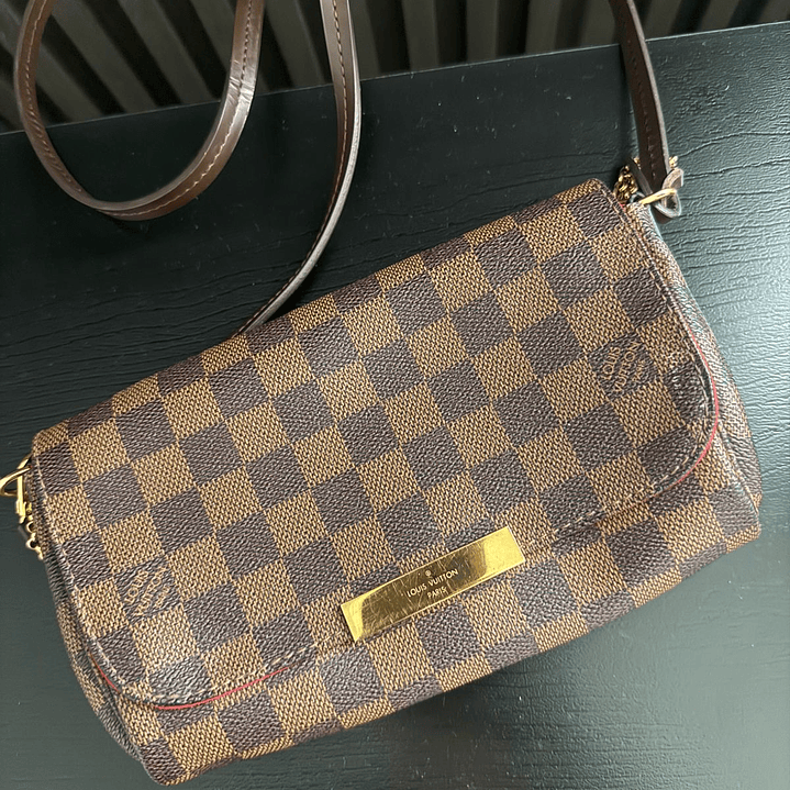 POCHETTE LOUIS VUITTON  2