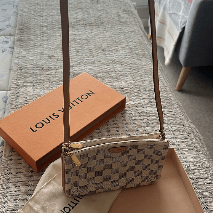 POCHETTE DOUBLE ZIPP 4