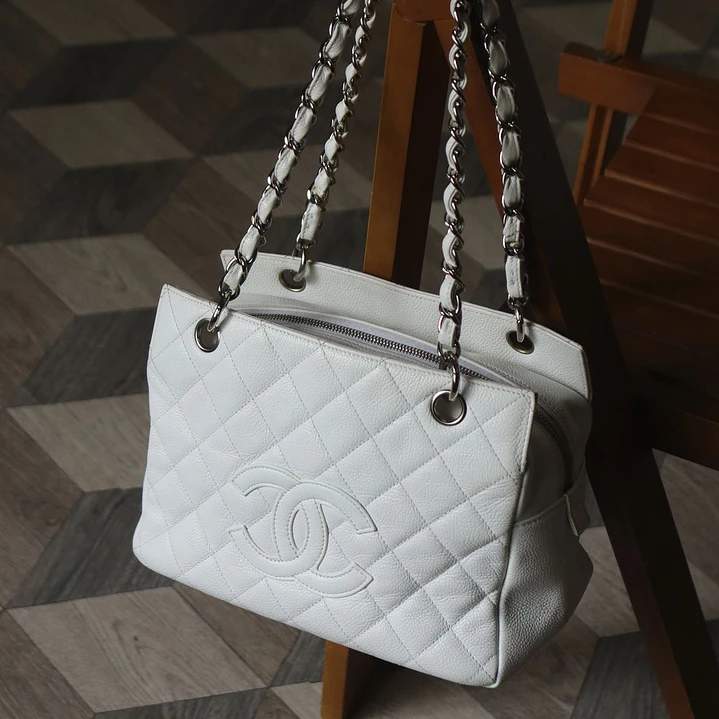 CHANEL BLANCA  1