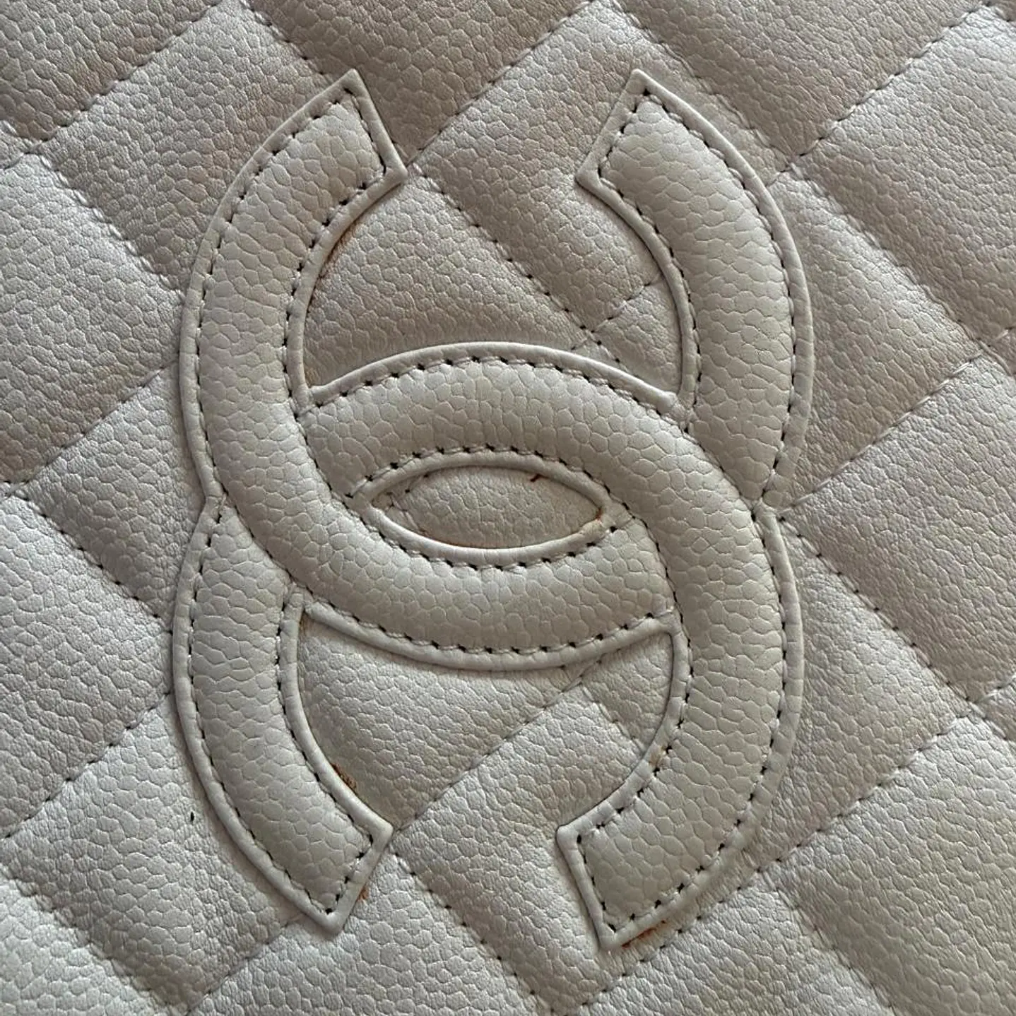 CHANEL BLANCA  7