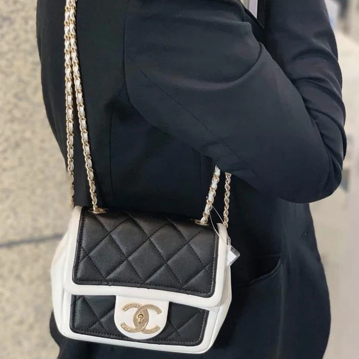 CHANEL MINI  5
