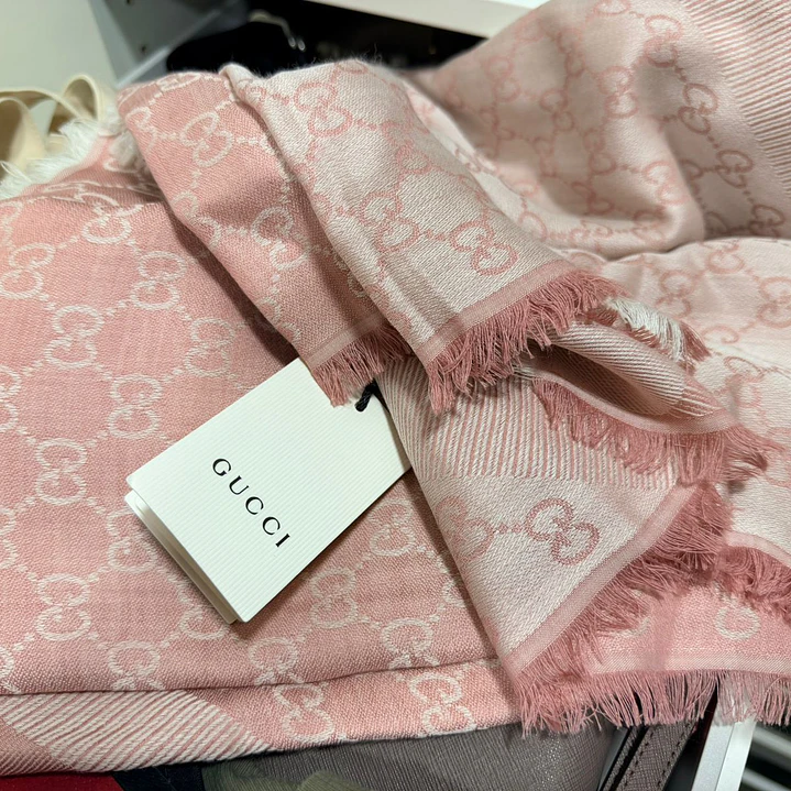 BUFANDA GUCCI 4