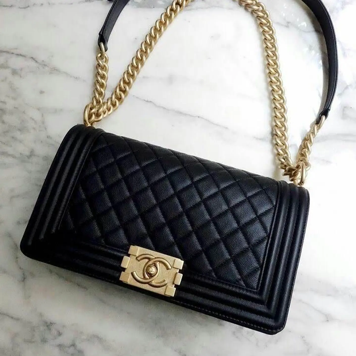 CHANEL BOY MEDIUM 4