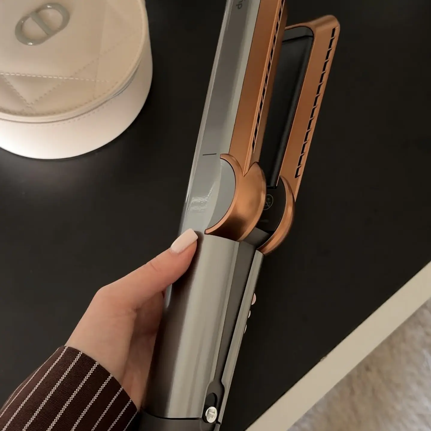ALISADOR DYSON  2