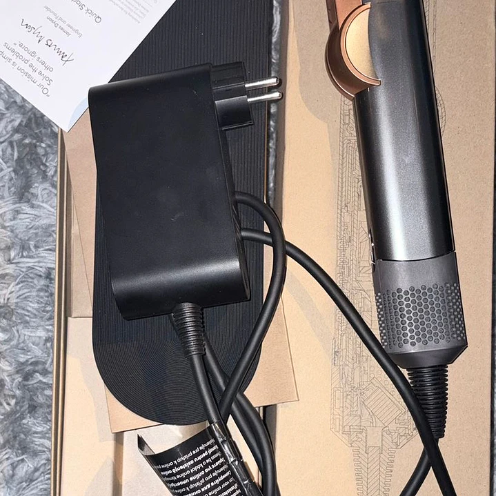 ALISADOR DYSON  4