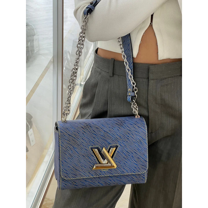 LOUIS VUITTON TWIST MM 4