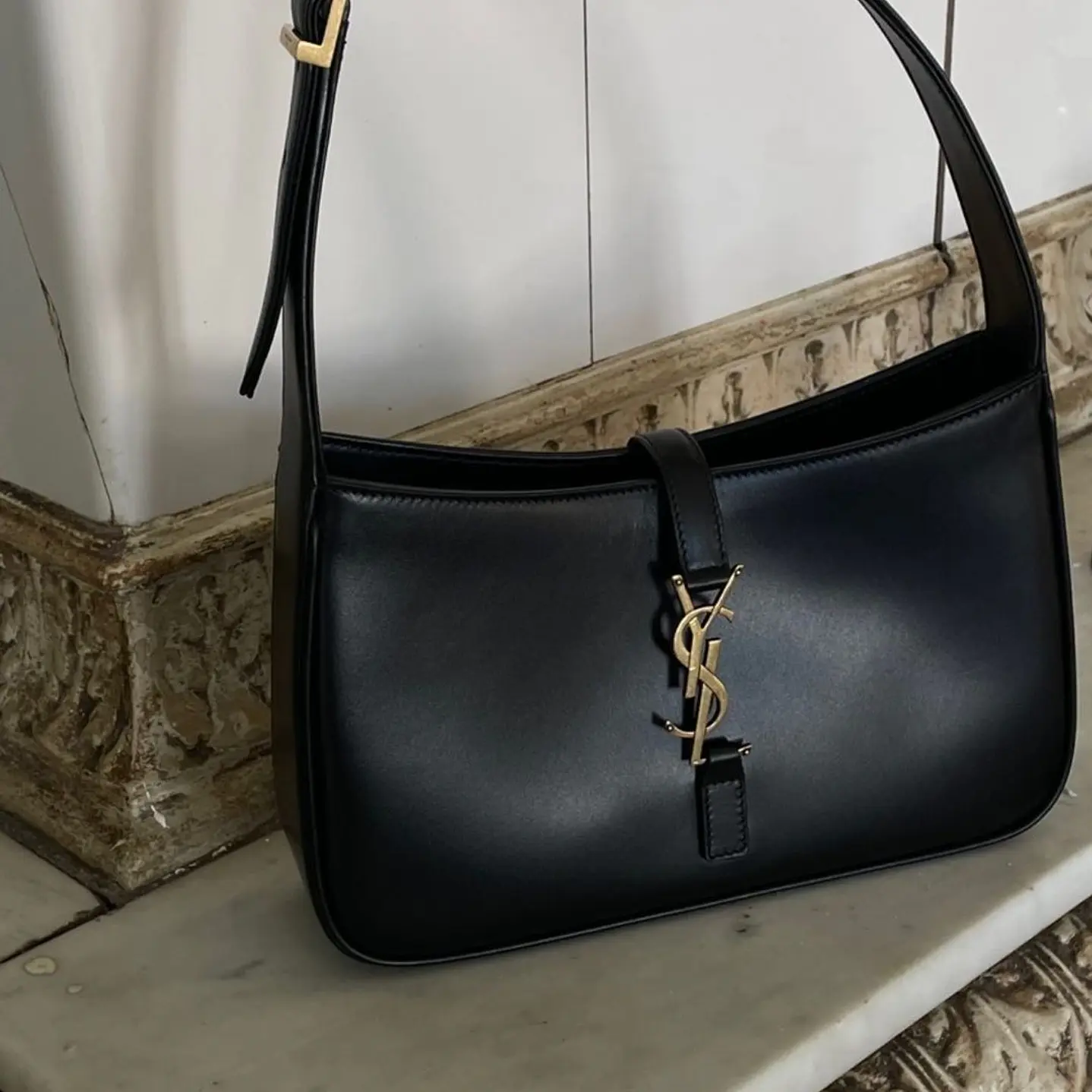 CARTERA YVES SAINT LAURENT  4