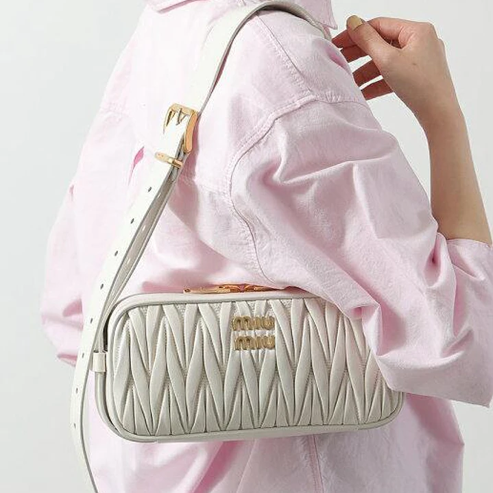 CARTERA MIU MIU  1