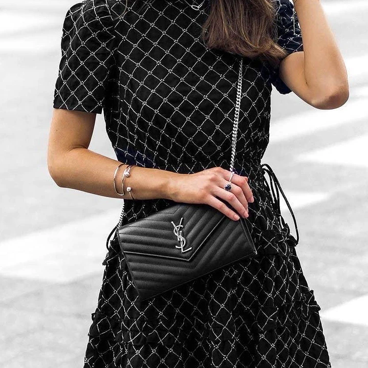 CARTERA YVES SAINT LAURENT  5