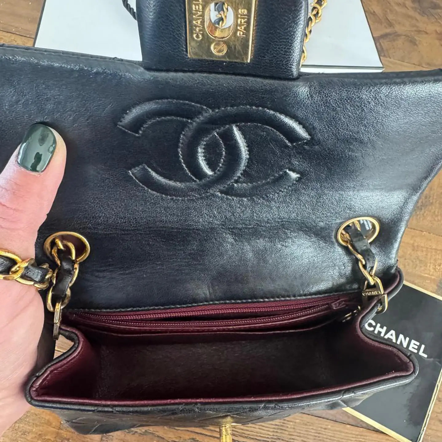 CHANEL  11