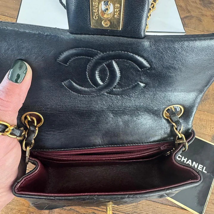 CHANEL  11