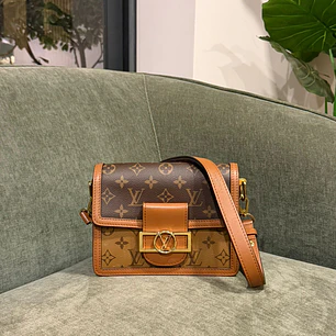 DOUPHINE  LOUIS VUITTON 